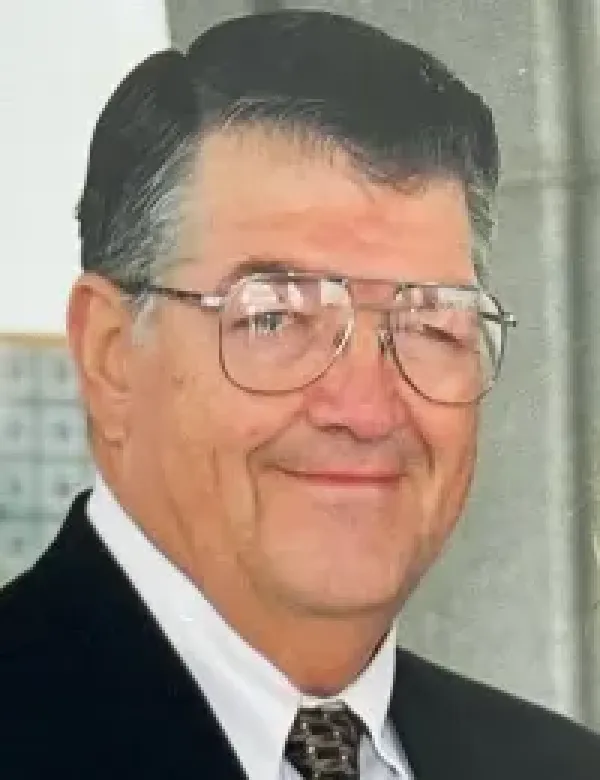 images/PHOTOS/jay%20petersen%20noble.webp#joomlaImage://local-images/PHOTOS/jay petersen noble.webp?width=200&height=260