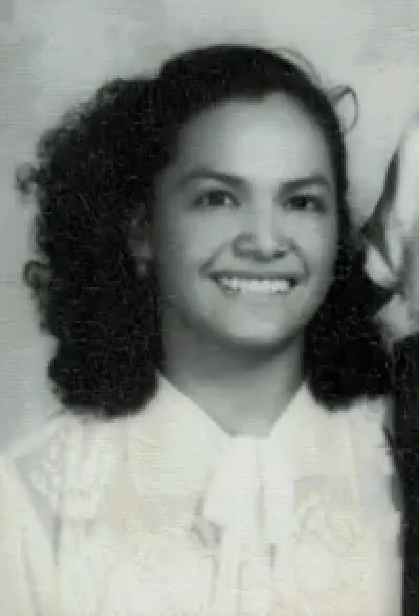 images/PHOTOS/maria%20emilia%20campos.webp#joomlaImage://local-images/PHOTOS/maria emilia campos.webp?width=200&height=294