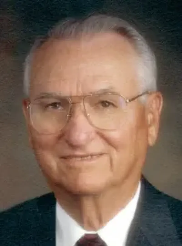 images/PHOTOS/marriner%20farley%20bingham.webp#joomlaImage://local-images/PHOTOS/marriner farley bingham.webp?width=200&height=270