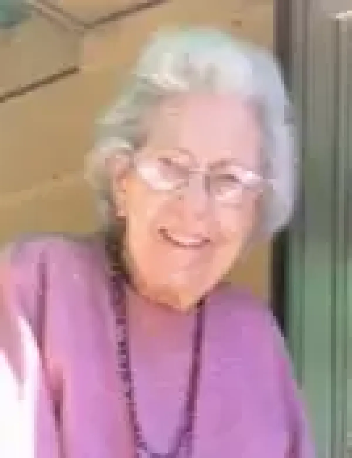 images/PHOTOS/elizabeth%20crawford.webp#joomlaImage://local-images/PHOTOS/elizabeth crawford.webp?width=134&height=174