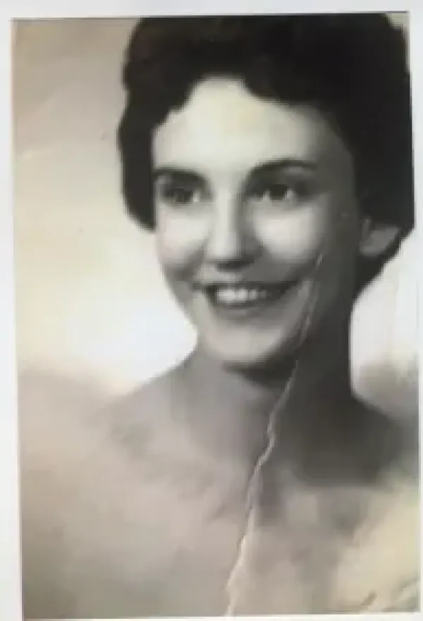 images/PHOTOS/geneva%20vanderpool.webp#joomlaImage://local-images/PHOTOS/geneva vanderpool.webp?width=193&height=283