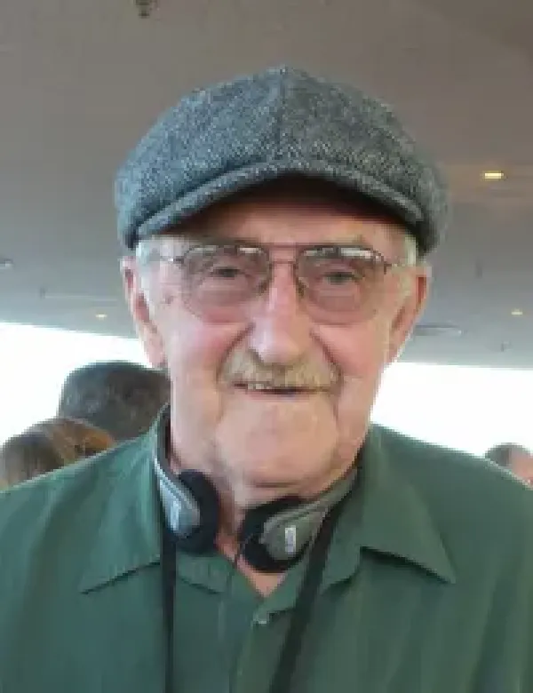 images/PHOTOS/willard%20will%20quentin%20reynolds.webp#joomlaImage://local-images/PHOTOS/willard will quentin reynolds.webp?width=200&height=260