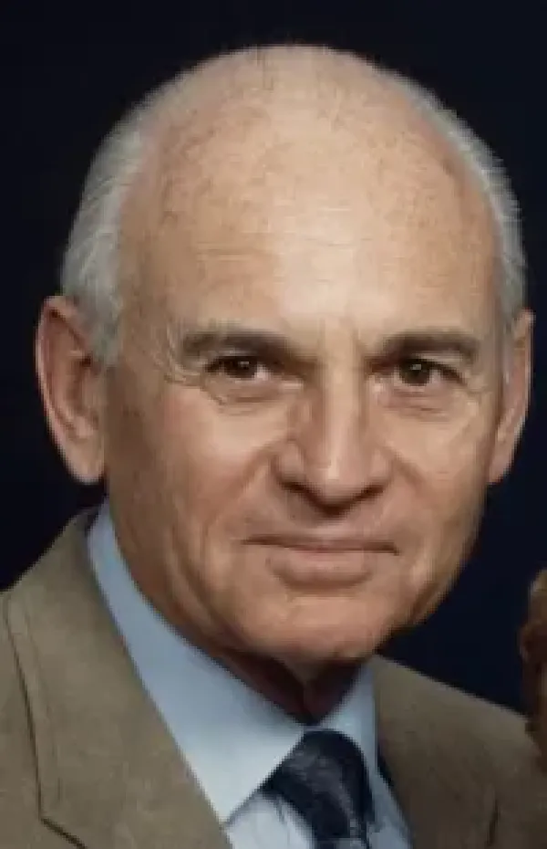 images/PHOTOS/bill%20berry.webp#joomlaImage://local-images/PHOTOS/bill berry.webp?width=200&height=310