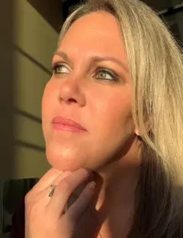 images/PHOTOS/tina%20louise%20kahle%20moss.webp#joomlaImage://local-images/PHOTOS/tina louise kahle moss.webp?width=200&height=260