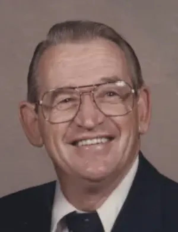 images/PHOTOS/edward%20tracy%20barnes.webp#joomlaImage://local-images/PHOTOS/edward tracy barnes.webp?width=200&height=260