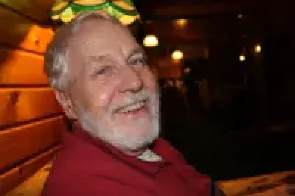 images/PHOTOS/gordon%20malin%20smith.webp#joomlaImage://local-images/PHOTOS/gordon malin smith.webp?width=200&height=133