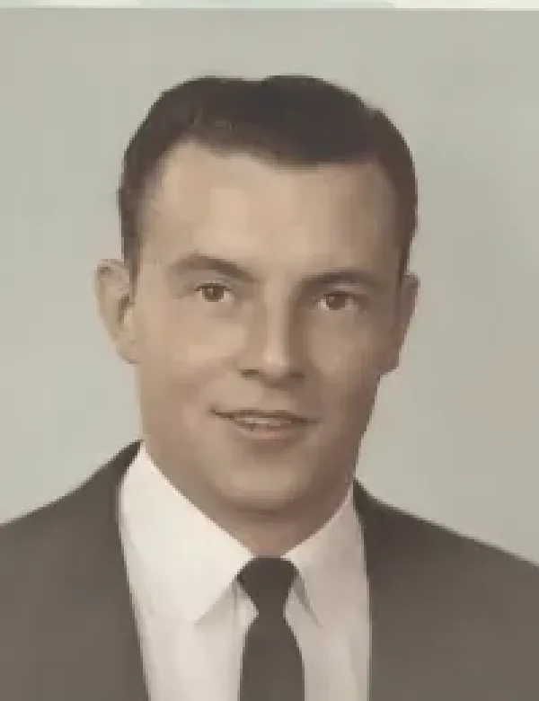 images/PHOTOS/lynn%20thomas%20richman.webp#joomlaImage://local-images/PHOTOS/lynn thomas richman.webp?width=200&height=260