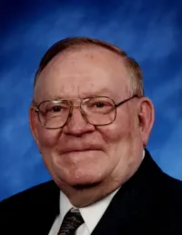 images/PHOTOS/laurel%20lynn%20crosley.webp#joomlaImage://local-images/PHOTOS/laurel lynn crosley.webp?width=200&height=259