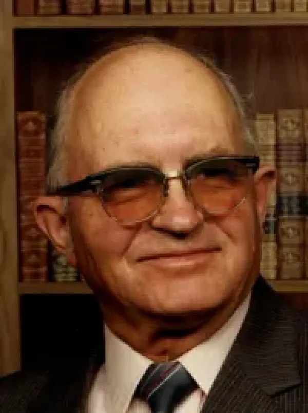 images/PHOTOS/glen%20lyman%20nielson.webp#joomlaImage://local-images/PHOTOS/glen lyman nielson.webp?width=200&height=268